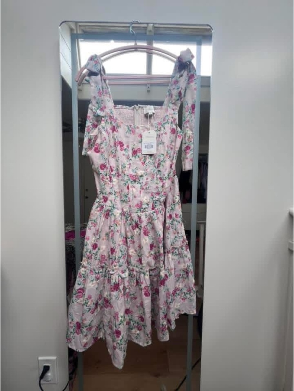 Ivy City Co Helene dress - size L BNWT - Smocked back panel - Picture 5 of 6